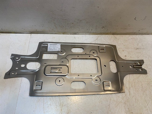 Tesla Model X Spine Closeout Panel Assembly 1073255-00-A