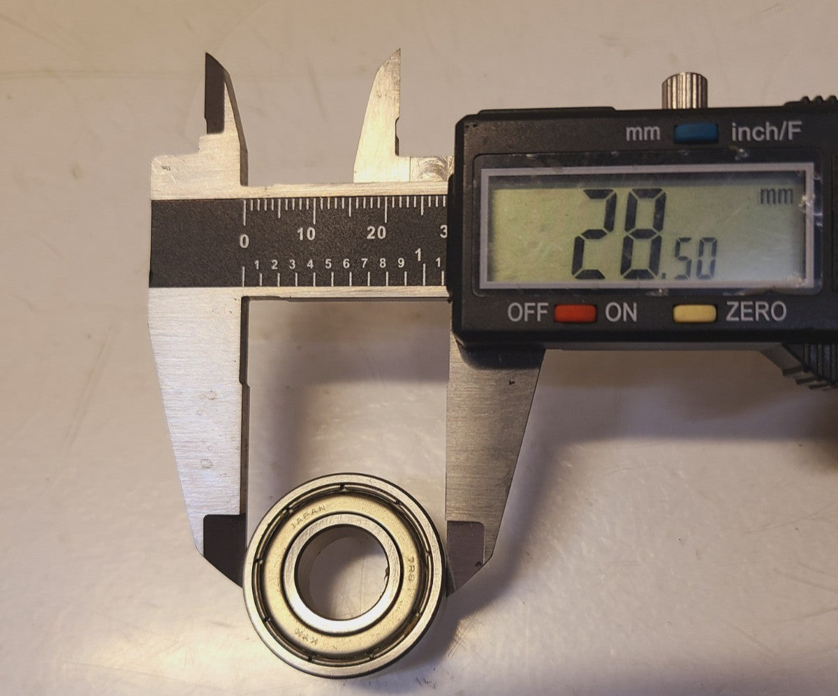 2 Quantity of KYK Ball Bearings 7R8 (2 Qty)