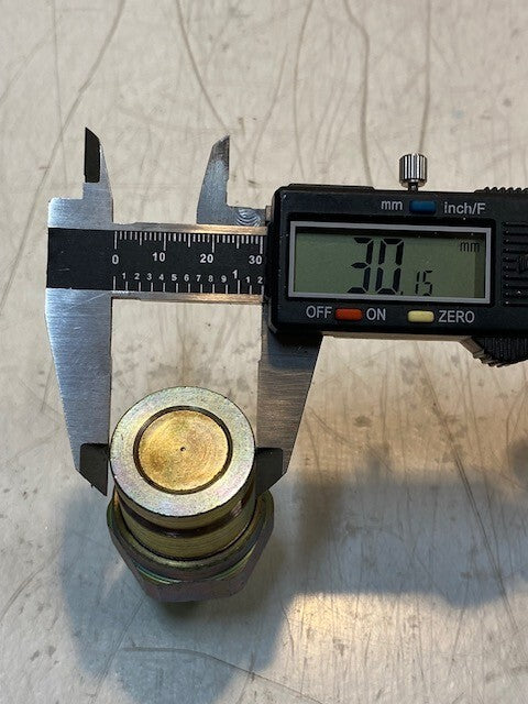 Hydraulic Male Fitting 9888-39 | 21mm Thread 13mm ID 35mm OD 30mm End