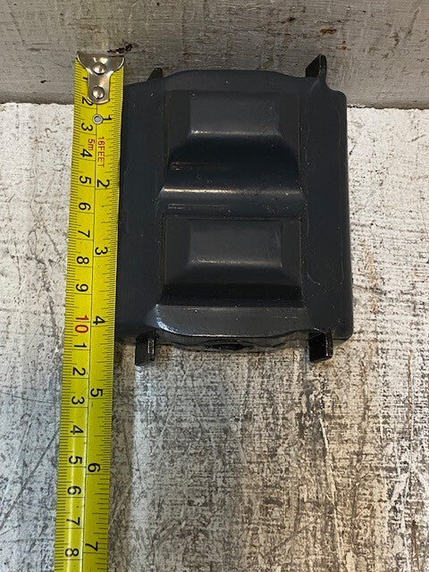 Clamshell Frame Mount Housing & Insert 4-1/2" L 3-1/2" W 2-1/2" H