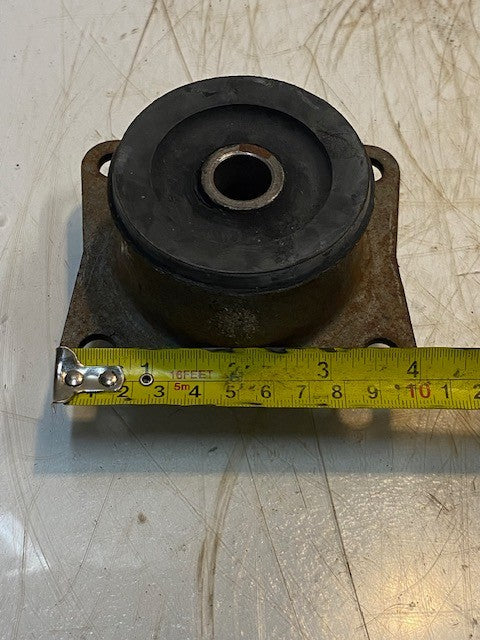 Barry Controls Resilient Engine Mounting Rubber Cab Mount 16mm Bore 4" Wide