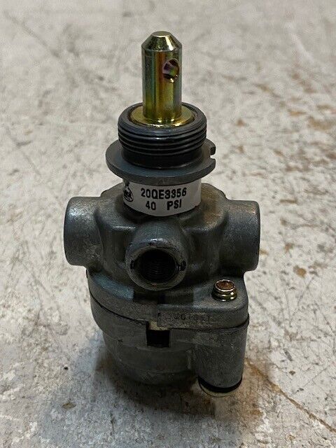 Mack 20QE3356 Control Valve 40Psi | 241832-B