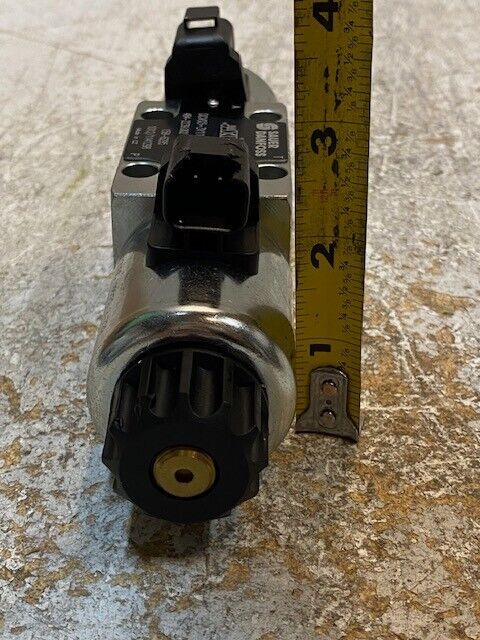 Elgin Solenoid Valve 7374020 Sauer Danfoss DCV03-3Y11/01200E13/M, 484-2239.002