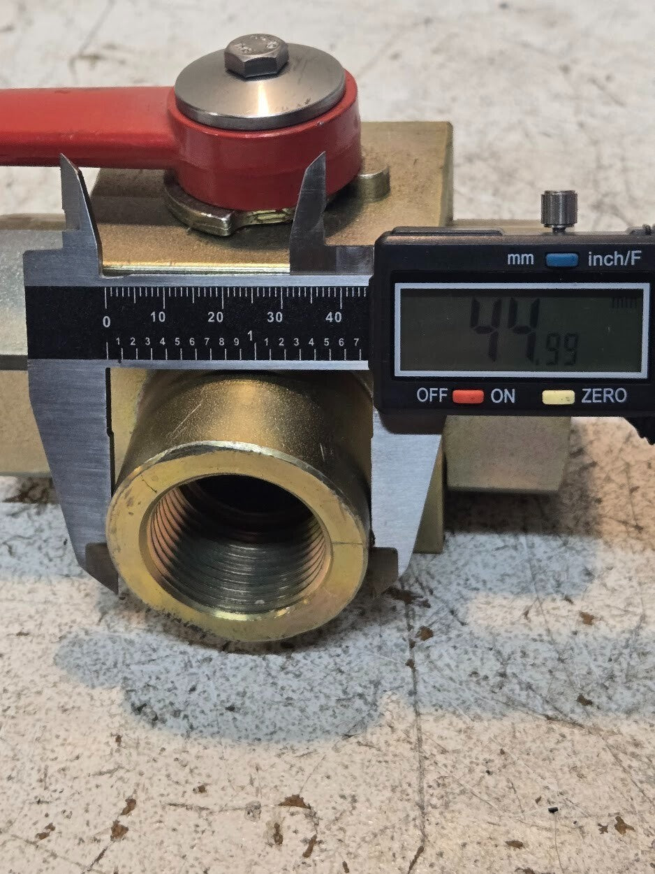 Anchor Flange 3-Way Block Body Threaded Valve AE3LN1-11DB | 5075 PSI