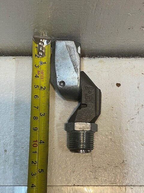 4 Qty of Husky All Weather 2-Plane Swivels 1 + VI 23mm Female 26mm Male (4 Qty)