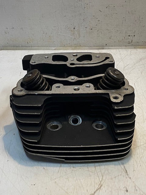 Harley Davidson Front Twin Cam Cylinder Head 16723-99