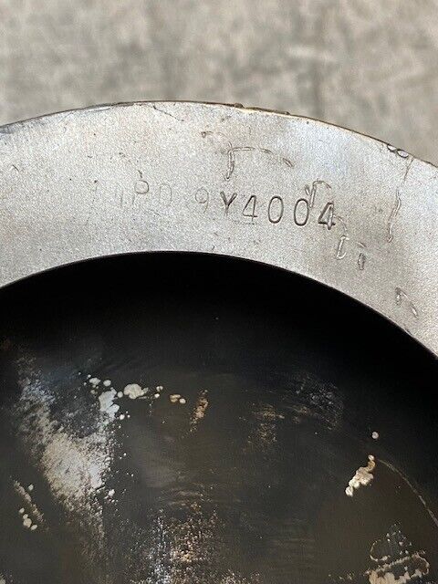 Piston 9Y4004 | 5-1/4" Dia. 5-3/8" Tall