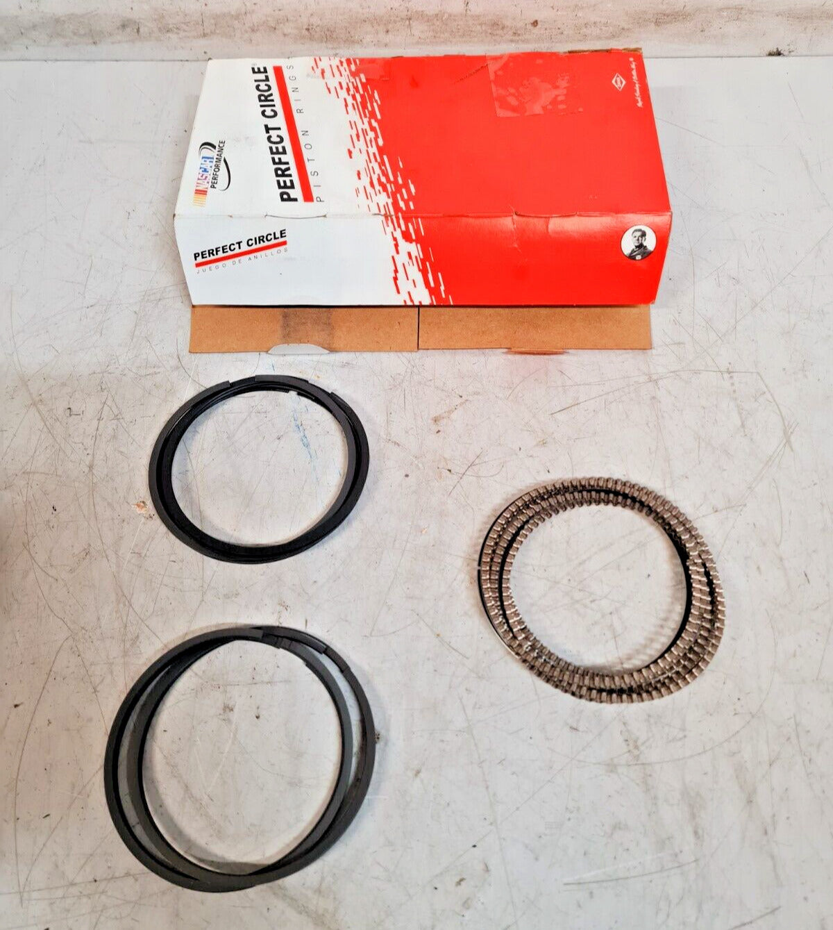 Perfect Circle Piston Rings Set For Ford 51614CP STD | 07338