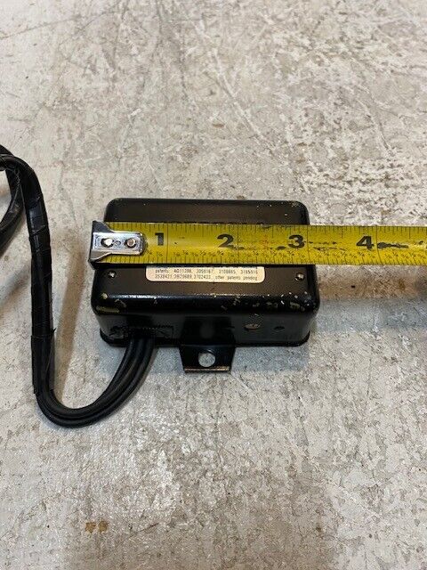 Motorola 8RD3024D Voltage Regulator