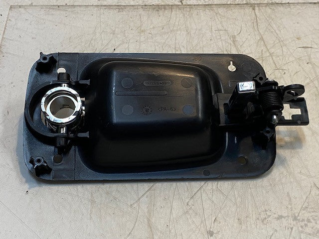 INTERNATIONAL DELPHI LEFT SIDE DOOR HANDLE 16643439