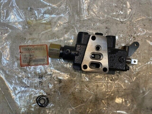 Kubota Double Acting Hydraulic Valve Assembly TD060-98161