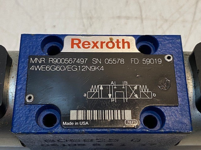 Rexroth R900567497 Hydraulic Double Solenoid Directional Valve USED