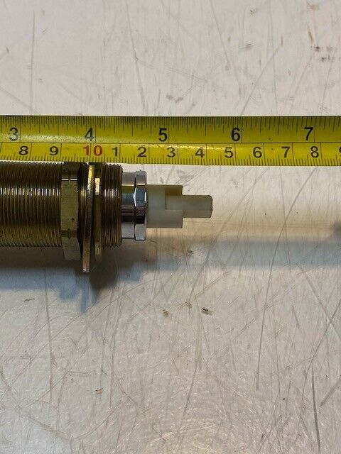 Delta Transfer Valve 5-1/2" L 2-3/8" W 31mm Shaft 18mm Bore