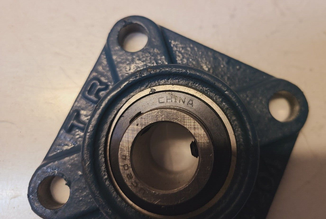 TR Pillow Block Bearing UCF204 | UC204