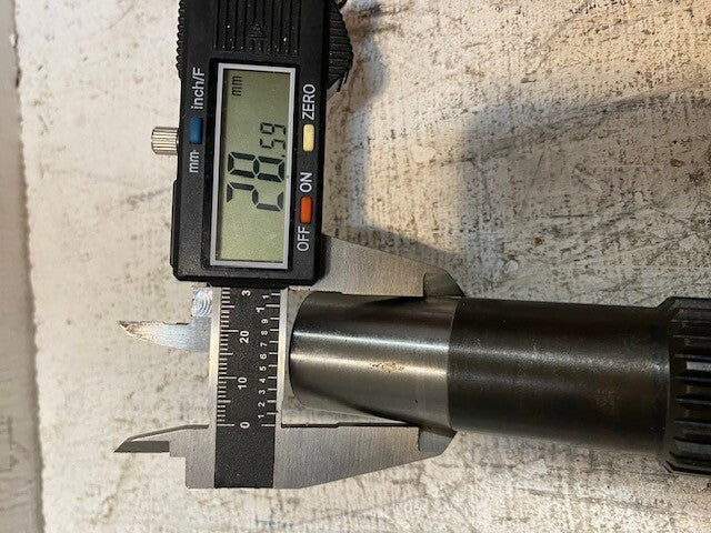 Camshaft 30-5/8" Long 26-Spline 29mm End 34mm Thread 40mm 6-Spline 35mm End