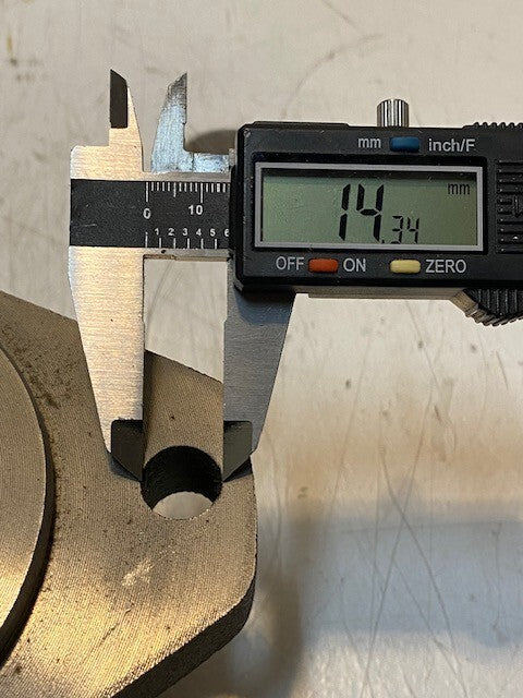 Series Shaft End Cover RB1685 | 72mm Bore 6-3/4" L 6-1/4" W 3-1/4" H