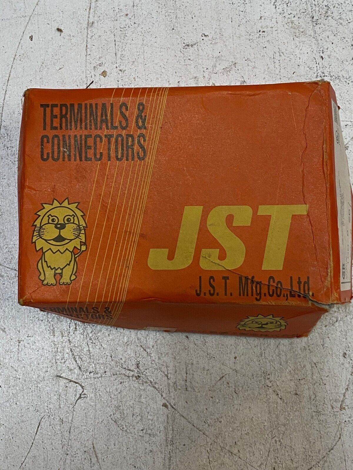 47 Qty of JST Terminals & Connectors 100-8 (47 Quantity)