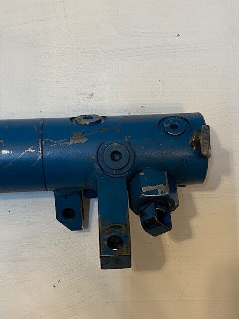 Hydraulic Cylinder, Blue, MK2165 26-1/2" Long 7-3/8" 21mm Shaft 51mm OD