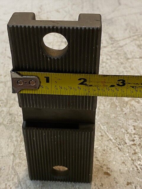 ST-80 Iron Roughneck Upper Die 30160380-500 | 5-7/8" L 2-1/4" W 16mm Bore