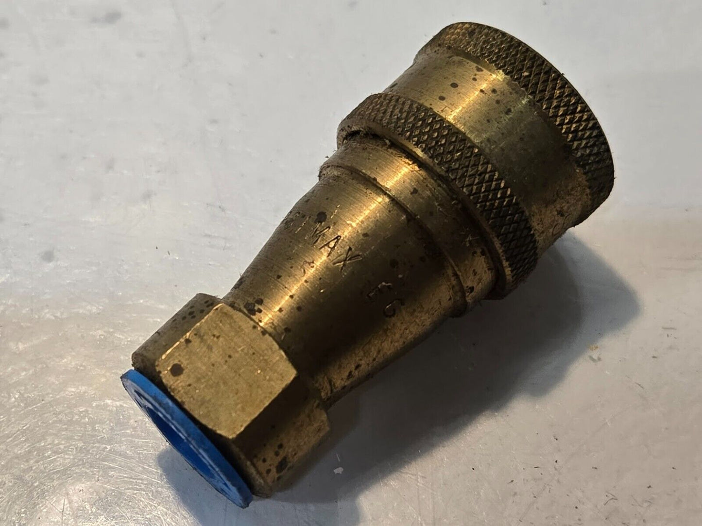 4 Quantity of Safeway BS105-2 3/8" Quick Connect Couplings 1/4" NPT (4 Quantity)