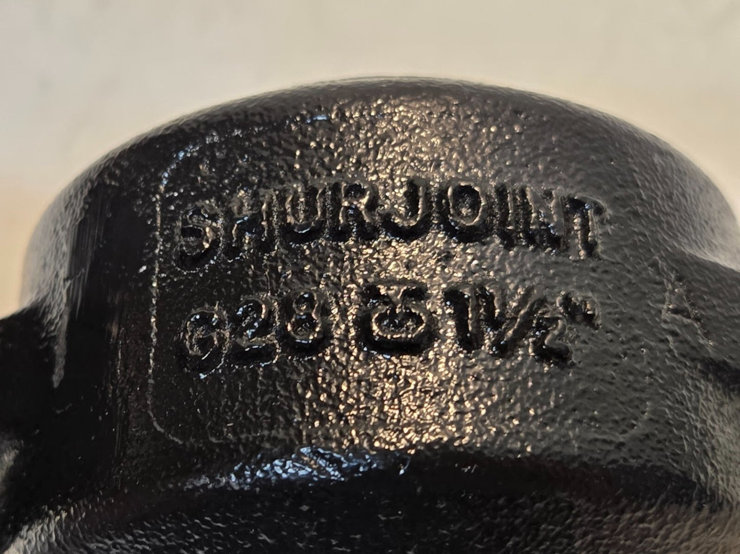 Shurjoint Black Hinged Lever Grooved Coupling G28 | 1-1/2" | 1-1/2"/48.3