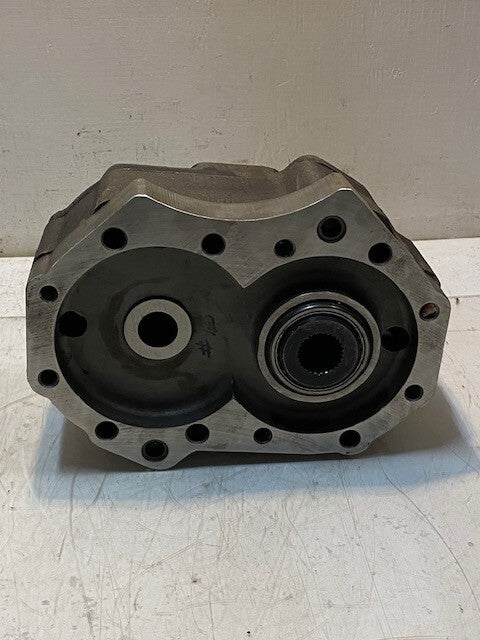 Gearbox 1139389-192 | 10-1/2" L 7" W 6" H 13mm Bolt Holes 30mm Bore 27-Spline