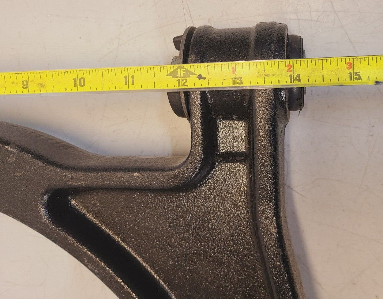 Chrysler Pacifica Front Lower Control Arm 04743151AF | 6T2 | D12 | J140