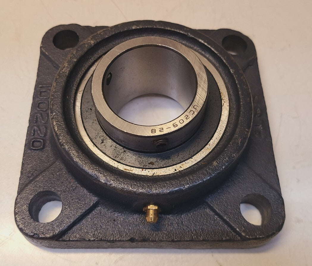 SST 4-Bolt Flange Mounted Bearing F209NA | 100220 | 1-3/4" |  UC209-28