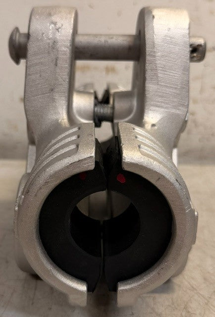 CGS-1098 Structural Support And Conductor Clamp Electrical Utility Hardware