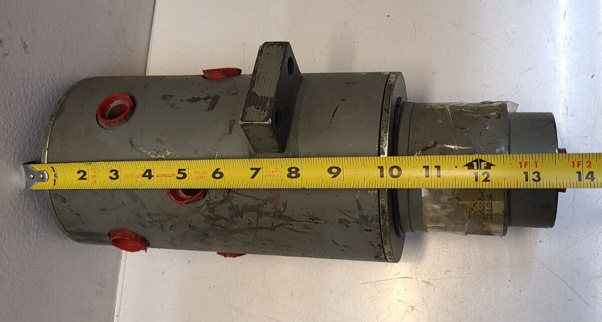 Hydraulic Cylinder 11153C | 02-037-004 | 00128 | 3494