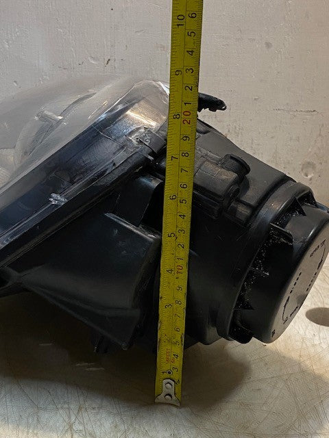 Volkswagen Golf Jetta GTI Left Driver Side Headlight Lamp 0302497271, 1305235861