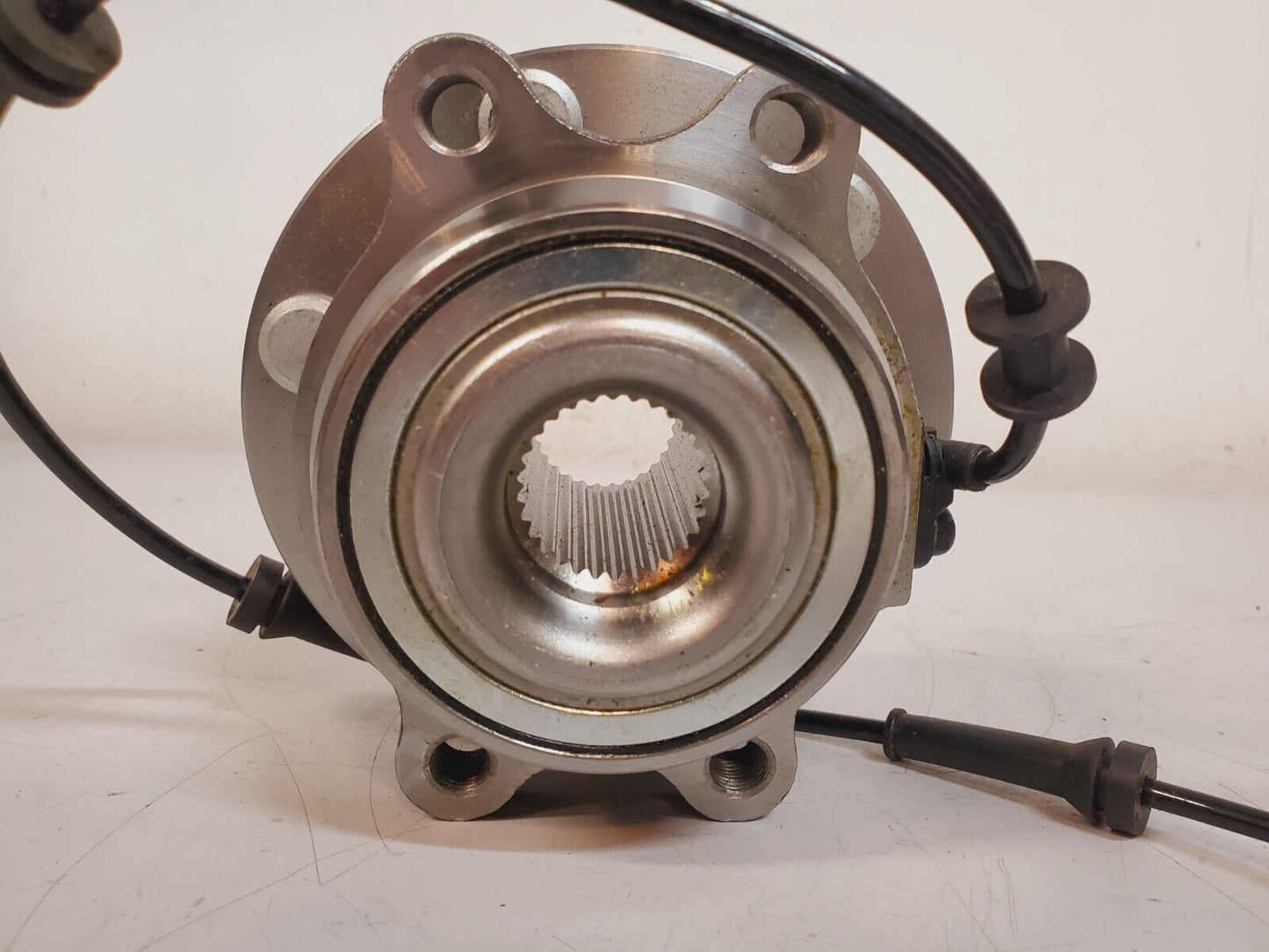 Front Wheel Hub with Bearing 6 Bolt Patern x 5.5" Diameter