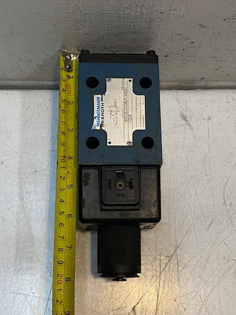 Rexroth 4WE10D31/CW110NZ4 Direct Operated Directional Spool Valve WZ65-4-L
