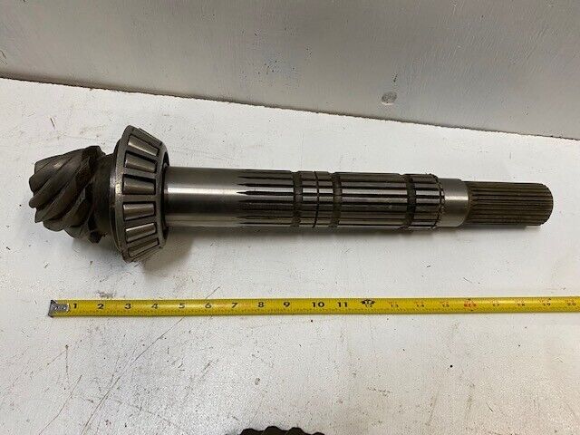 Set of 2 Pinion Shafts (9 Teeth/28 Spline) with 1 Ring Gear (41 Teeth)