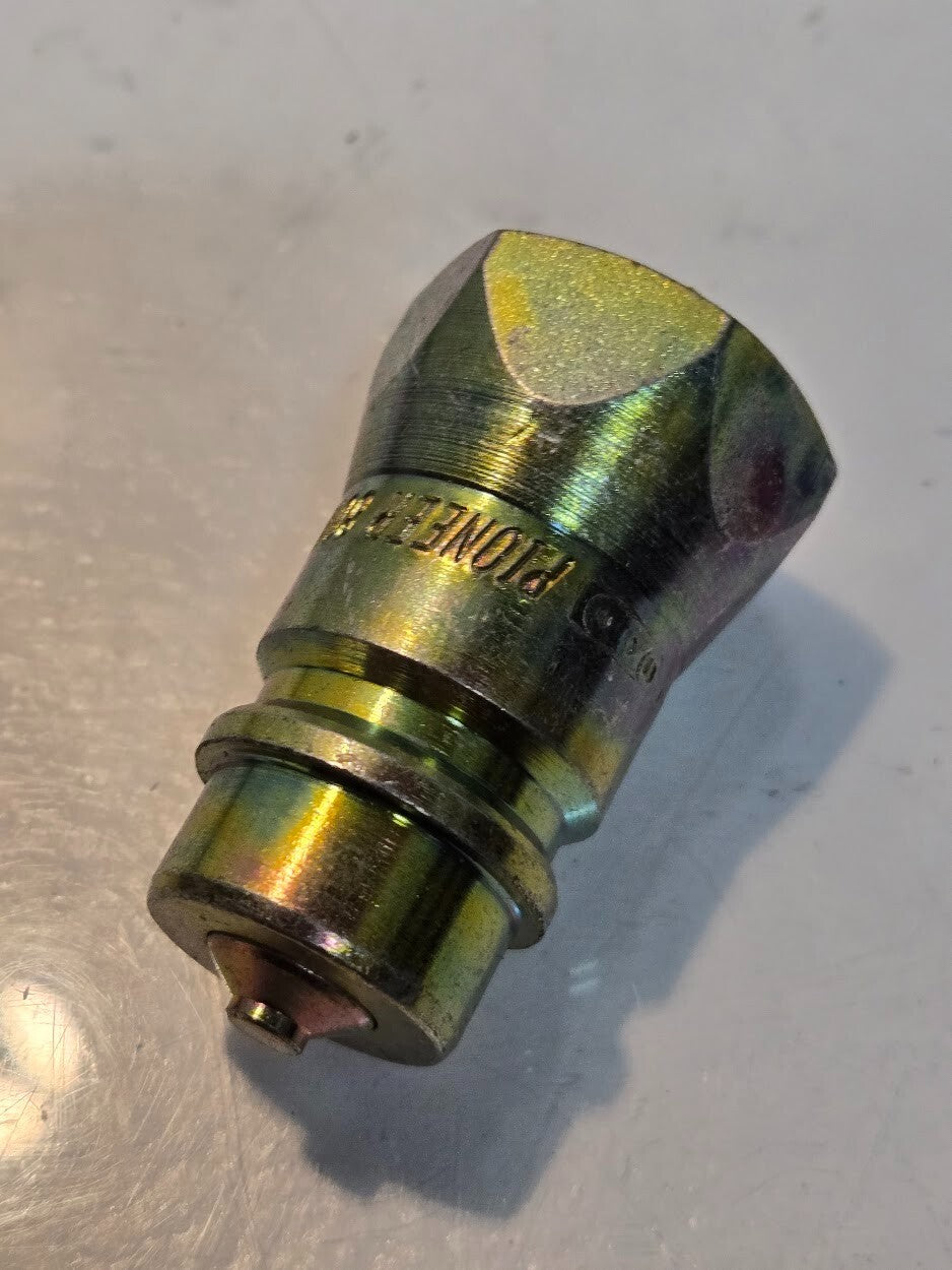 8 Quantity of Pioneer 8010-15P 1/2" Valved Hydraulic Nipples 3/4"-16 ORB (8 Qty)