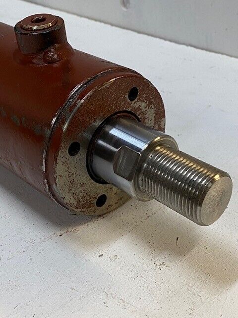 Hydraulic Cylinder 781968 28mm Threaded Shaft 28mm/60mm Attachment End