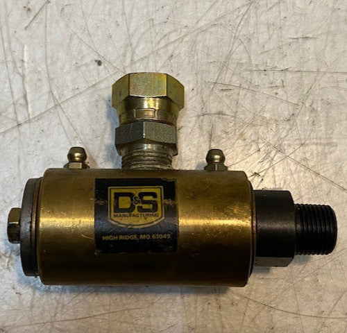 D&S Manufacturing Car Wash Hi-Pressure Swivel Fitting 4" x 2-3/4"