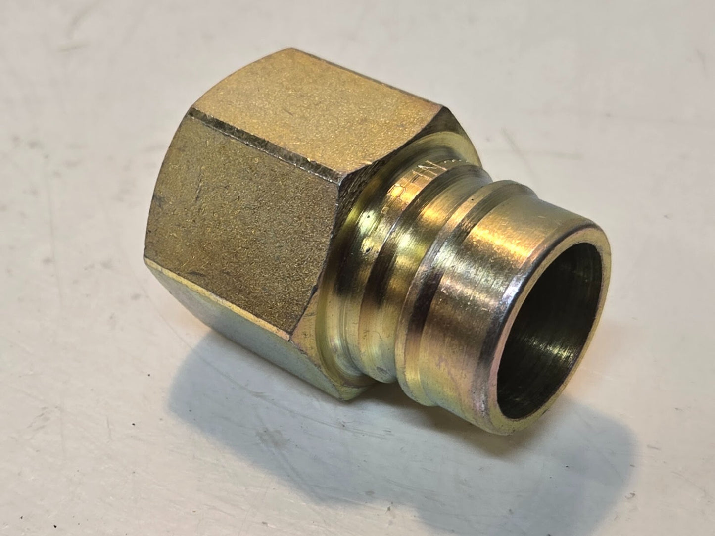 2 Quantity of PHN-16 Hydraulic 1" Quick Connect Plugs | 1" FNPT (2 Quantity)