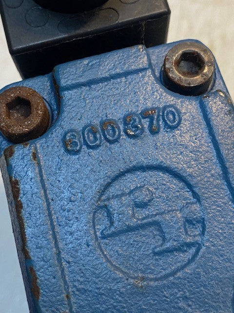 Mannesmann Rexroth Hydraulic Directional Control Valve 4WE6J60/EW110N9K4/B10N10