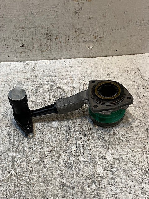 Duralast CS2535 Clutch Slave Cylinder 68026 | G1275-2 | ZA34018B1