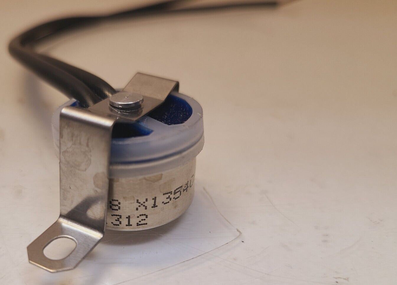 Limit Switch / Defrost Sensor F40-10F | 37T22 | 29898 | X13540623-01 | J1312