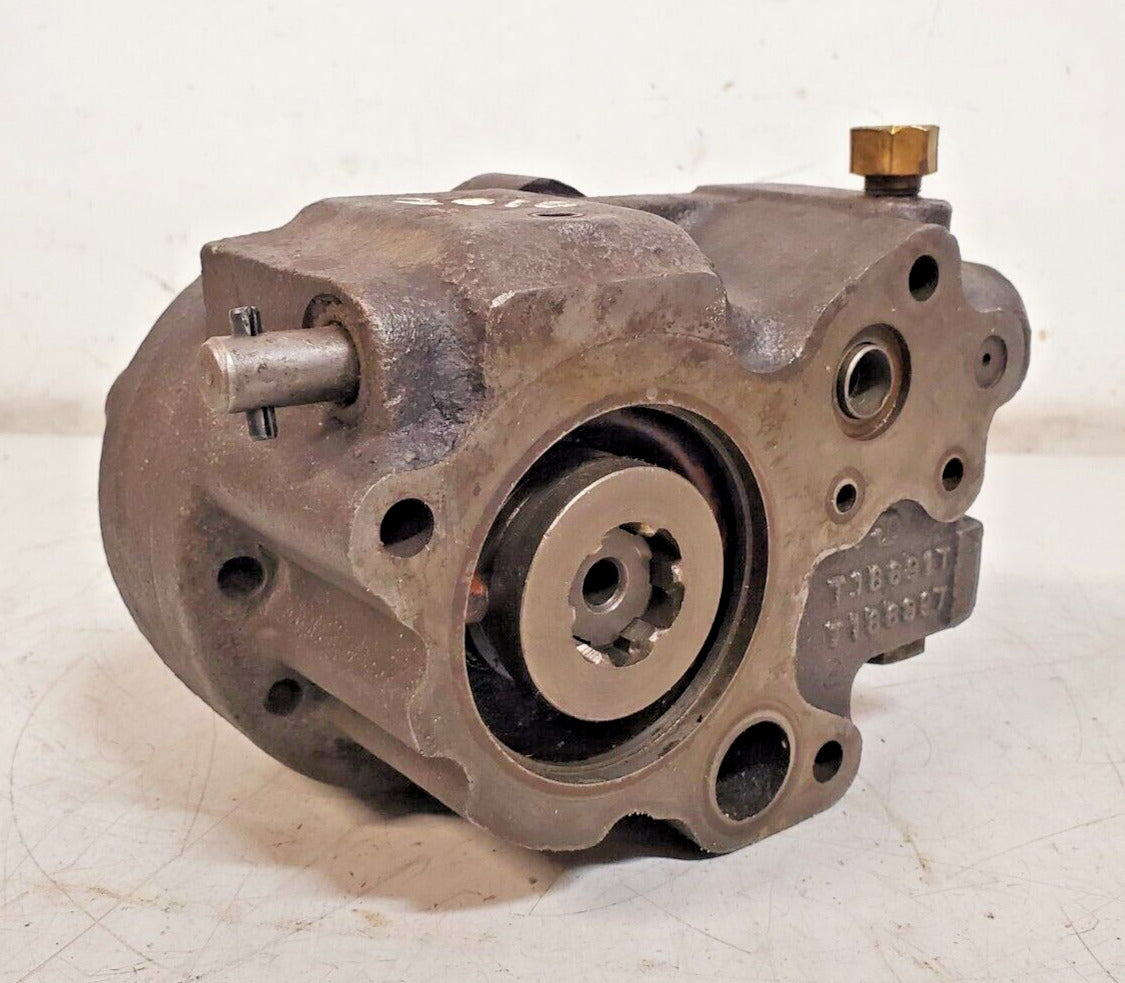 John Deere Hydraulic Pump T16691T | T16699T | Y13781T