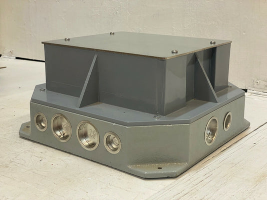 Hubbell-Wiring Kellems LCFBCA Large Capacity Floor Box Cast Iron with Extension