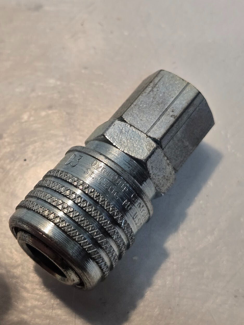 10 Quantity of Dynaquip D3 1/4" Pnuematic Quick Connect Couplings (10 Quantity)