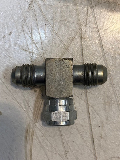 6 Quantity of M-110 Tees JIC Swivel Tee Fittings Hydraulic Tee Adapters (6 Qty)