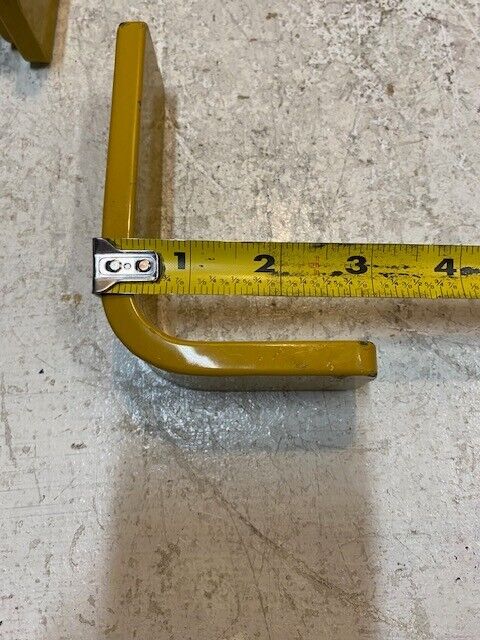 7 Quantity of Caterpillar CAT Brackets 4-5/8" L 3" W 1-1/2" H 4191827 (7 Qty)