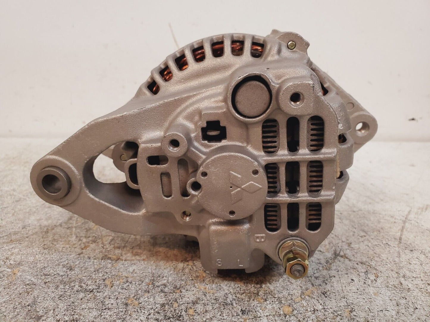 World Class Remanufactured Alternator 14858 06 | 06858460020114