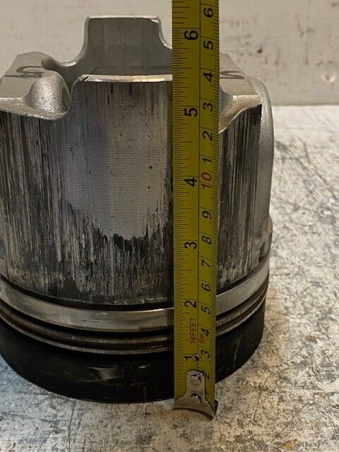 Piston 9Y4004 | 5-1/4" Dia. 5-3/8" Tall