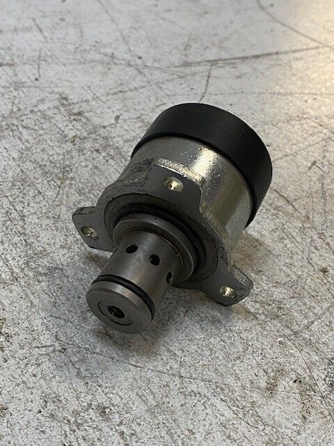 Detroit Diesel DC A0000900069 Fuel Meter Quantity Control Valve - SLIGHT DAMAGE