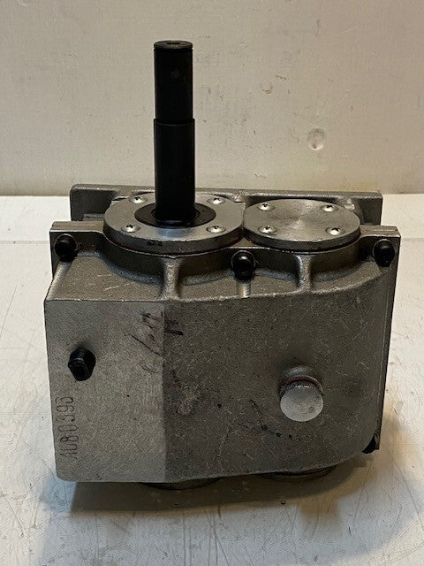 Right Angle Gearbox A080396 | 9" L 6-3/4" W 6-1/2" H 18mm Shaft 15mm Shaft